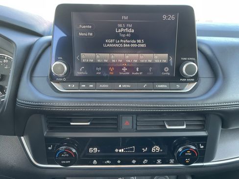 Certified 2024 Nissan Rogue SV w/ SV Premium Package image 16