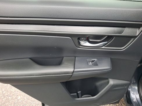 Used 2025 Honda CR-V LX image 19
