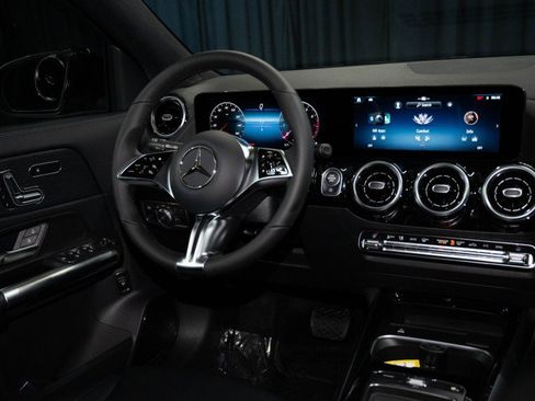 New 2026 Mercedes-Benz GLA 250 image 17