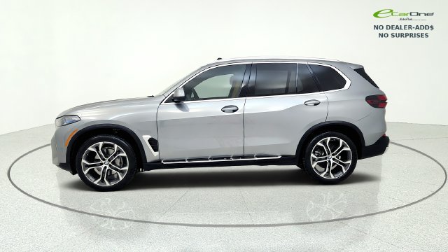 Used 2025 BMW X5 sDrive40i w/ Parking Assistance Package RWD image 5