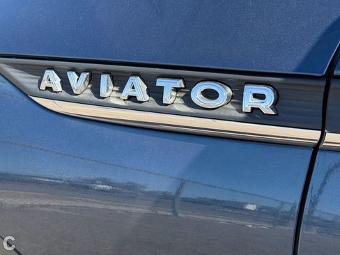 Used 2020 Lincoln Aviator Reserve w/ Equipment Group 201A RWD image 19