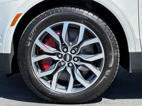 New 2026 Cadillac XT5 Sportv w/ LPO, Floor Liner Package AWD/4WD image 26