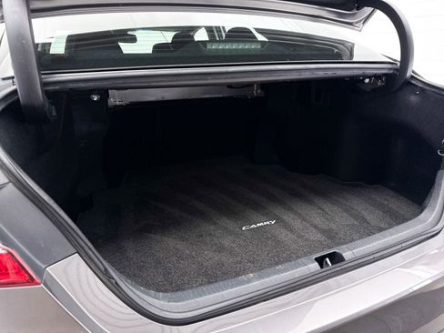 Used 2018 Toyota Camry LE w/ Convenience Package image 28