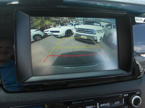 Used 2019 Kia Niro LX FWD image 23