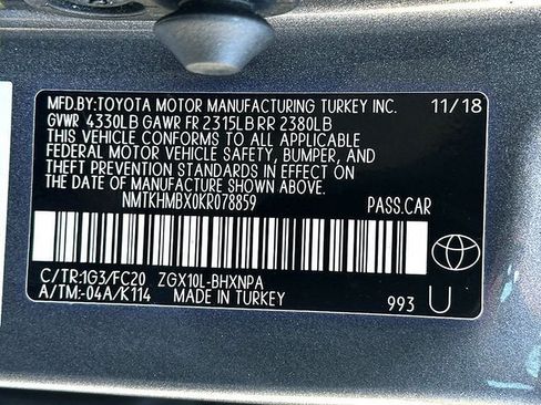 Used 2019 Toyota C-HR LE FWD image 31