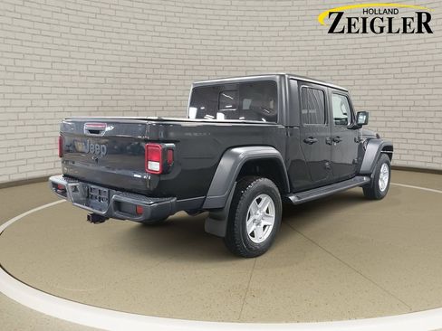 Used 2020 Jeep Gladiator Sport w/ Quick Order Package 24S AWD/4WD image 5