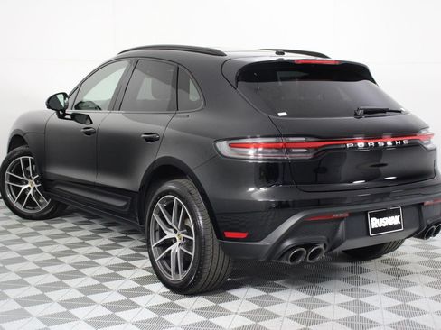 Certified 2026 Porsche Macan AWD/4WD image 3