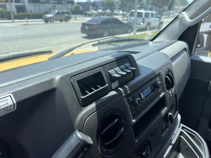 Used 2022 Ford E-350 and Econoline 350 Super Duty RWD image 20
