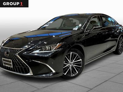 Used 2025 Lexus ES 300h w/ Premium Package