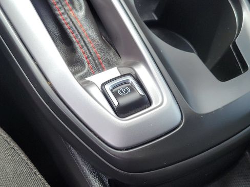Used 2024 Chevrolet Trax RS FWD image 26