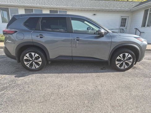 Used 2023 Nissan Rogue SV AWD/4WD image 2