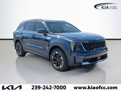 New 2026 Kia Sorento S w/ S Panoramic Sunroof Package image 7
