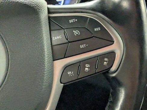 Used 2020 Jeep Grand Cherokee Limited w/ Luxury Group II image 12