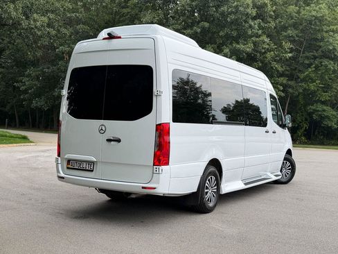 Used 2026 Mercedes-Benz Sprinter 2500 image 3