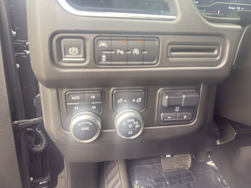 Used 2024 GMC Yukon SLT image 10