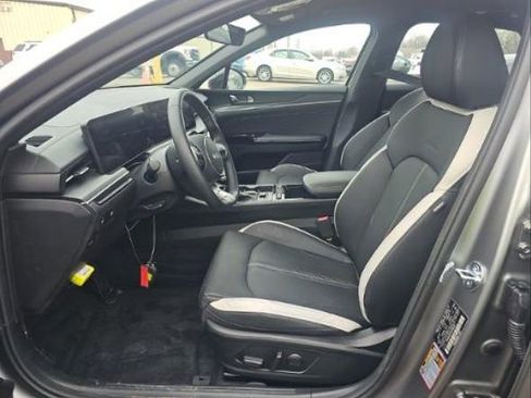 Used 2025 Kia K5 GT-Line FWD image 3