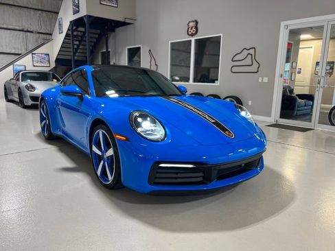 Used 2022 Porsche 911 Carrera RWD image 53