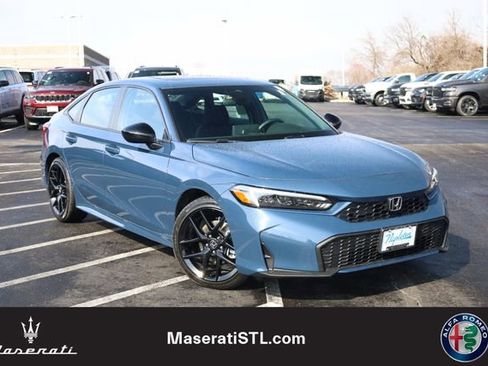 Used 2025 Honda Civic Sport image 1