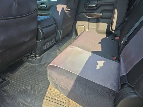 Used 2022 GMC Sierra 2500 SLE w/ SLE Value Package; AWD/4WD image 8