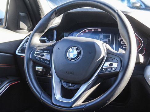 Used 2019 BMW 330i Sedan w/ Premium Package image 15