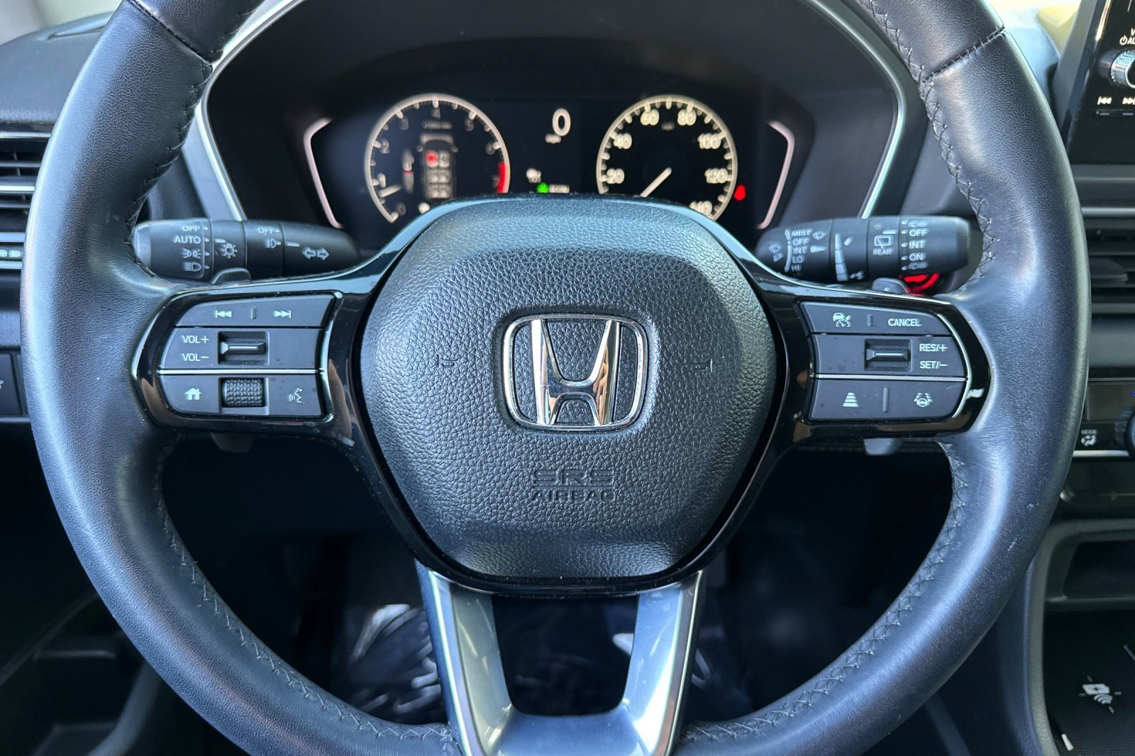 Used 2024 Honda Pilot EX-L image 11