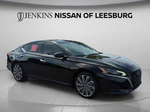 Used 2024 Nissan Altima 2.5 SL AWD/4WD image 1
