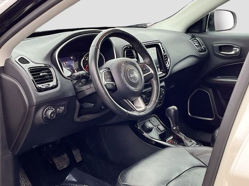 Used 2019 Jeep Compass Limited image 9