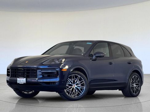 Certified 2026 Porsche Cayenne AWD/4WD image 1