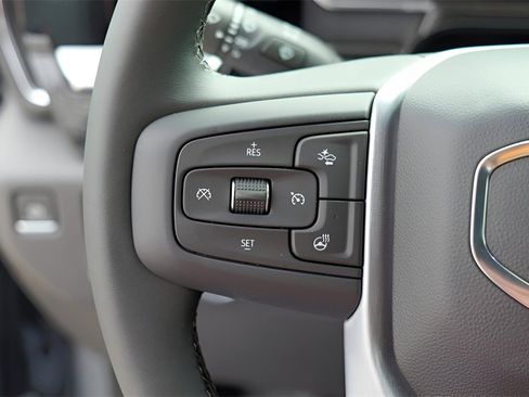 New 2026 GMC Sierra 1500 Elevation image 12