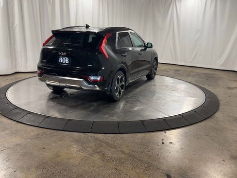Certified 2025 Kia Niro SX Touring image 8