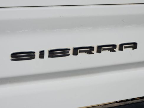 Used 2022 GMC Sierra 2500 SLE w/ SLE Convenience Package image 13