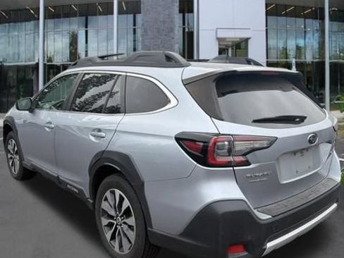 Used 2023 Subaru Outback Limited AWD/4WD image 5