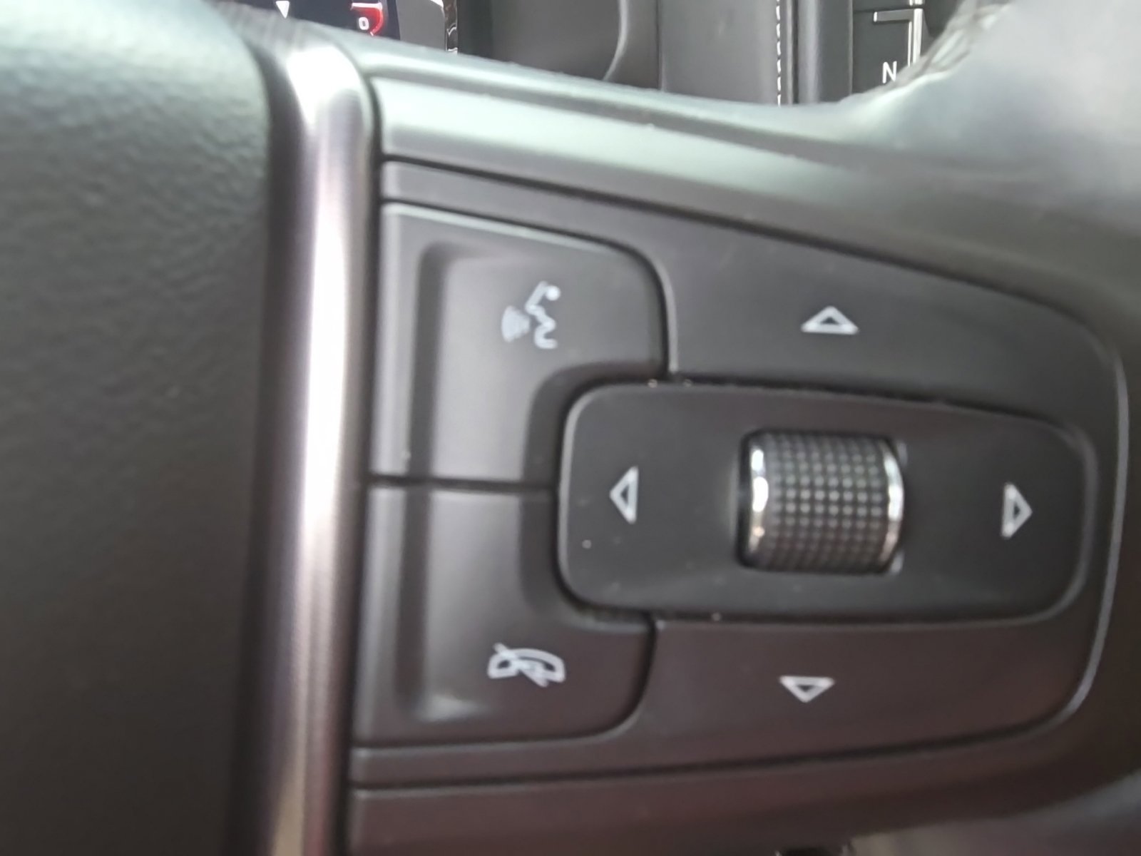 Used 2023 GMC Yukon XL Denali Ultimate w/ LPO, Floor Liner Package AWD/4WD image 23