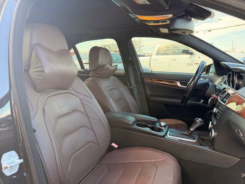 Used 2012 Mercedes-Benz C 250 Sedan image 23