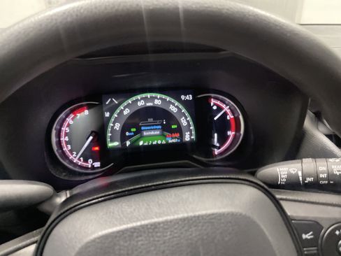 Used 2024 Toyota RAV4 XLE image 32