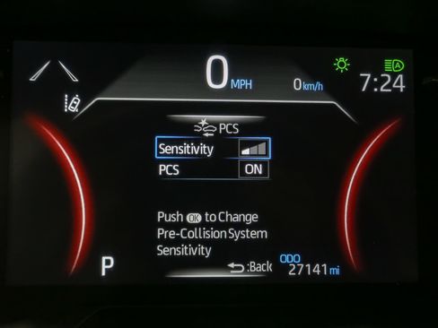 Used 2025 Toyota RAV4 XLE AWD/4WD image 38