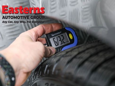 Used 2023 BMW 760i xDrive w/ Executive Package image 31