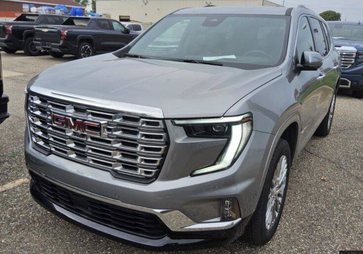 Used 2026 GMC Acadia Denali AWD/4WD image 1