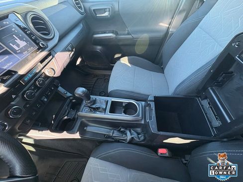 Certified 2022 Toyota Tacoma TRD Sport w/ Technology Package image 19