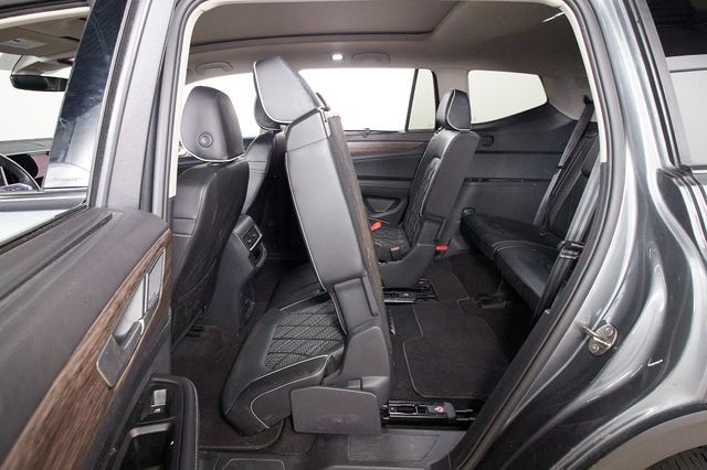 Used 2024 Volkswagen Atlas SEL Premium R-Line AWD/4WD image 19