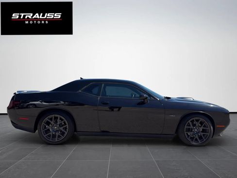 Used 2017 Dodge Challenger R/T Plus RWD image 5