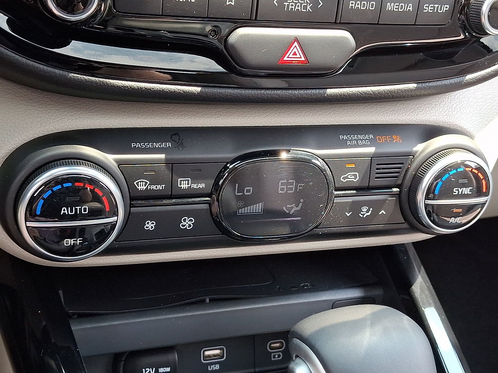 Certified 2024 Kia Soul EX FWD image 15