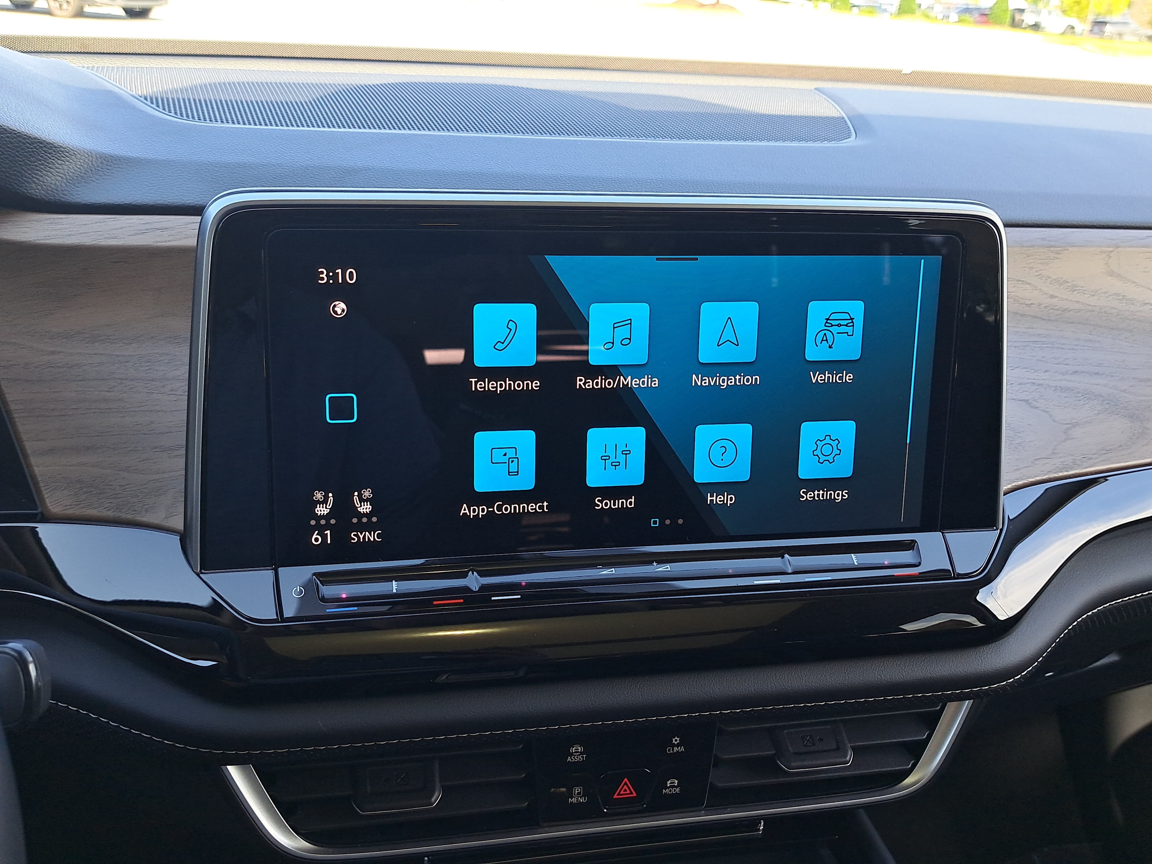 Used 2026 Volkswagen Atlas SE w/ Panoramic Sunroof Package FWD image 24