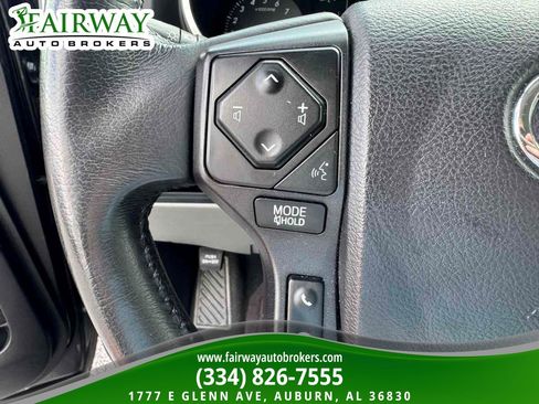 Used 2021 Toyota Sequoia Platinum AWD/4WD image 20