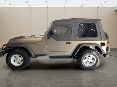 Used 2003 Jeep Wrangler Sport image 2