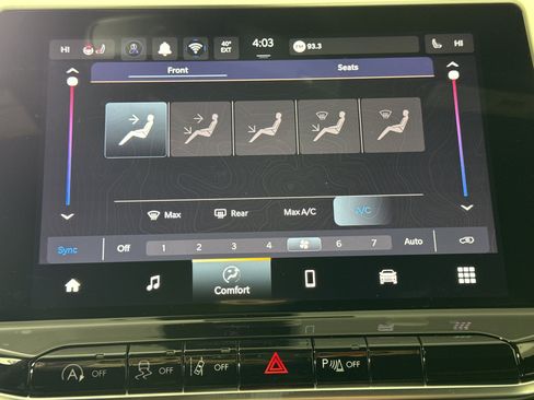 New 2026 Jeep Compass Limited image 40