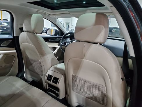 Used 2020 Jaguar XE S RWD image 22