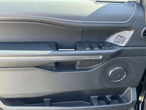 Used 2024 Ford Expedition XLT image 22