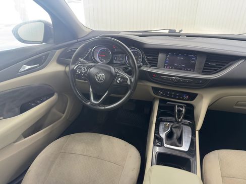 Used 2018 Buick Regal Preferred image 13