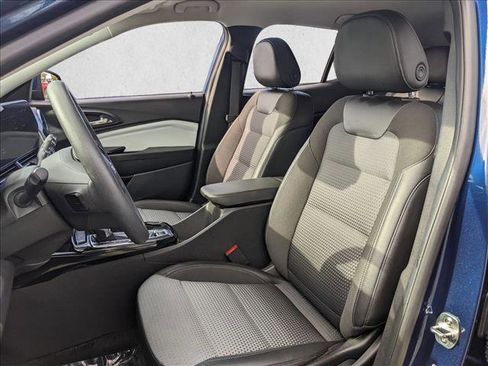 Used 2024 Chevrolet Trax LT image 15